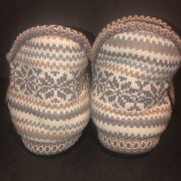 Muk Luks Knitted Faux Sherpa Lined Slippers - Picture 4 of 8